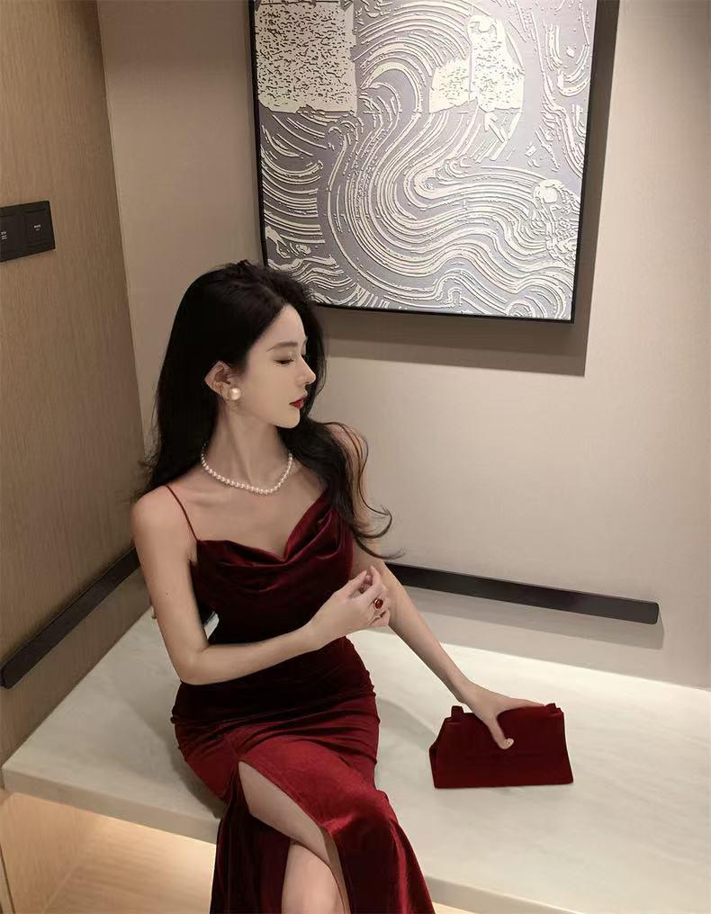 Luxurious French Gold Velvet Fishtail Slip Dress for Women - Autumn/Winter Sexy Bodycon with Hip-Slit for Evening Wear