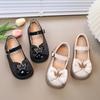 2023 Nye Shallow Loafers for Jenter Sklisikker rundtå Barn Mote Krone Krok og Loop Prinsesse Sko Drop Shipping