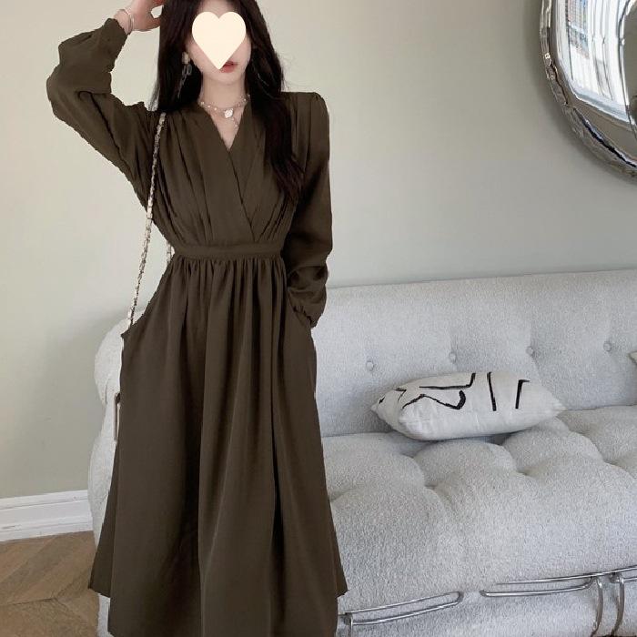 

Large size autumn new retro v-neck waist thin and familiar style dress S