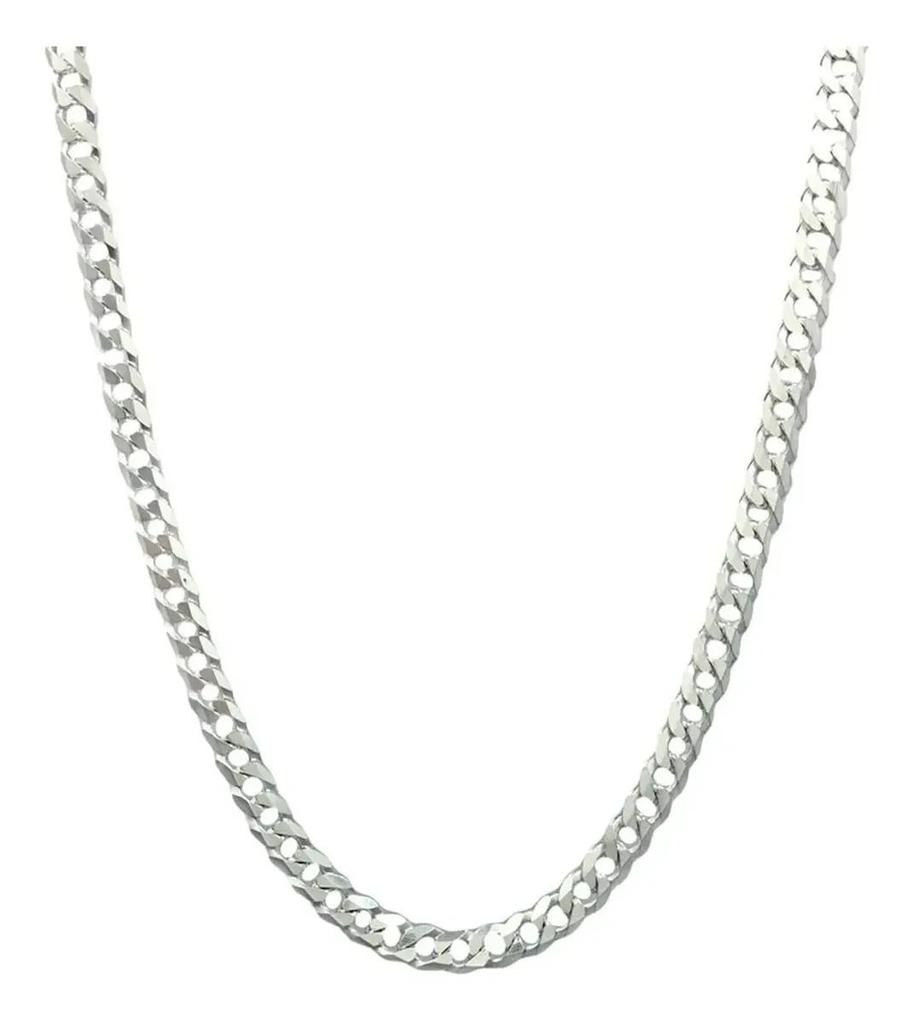 A 925 silver plated necklace with a textured finish, ideal for men with beards; the links are 5 millimetres wide.