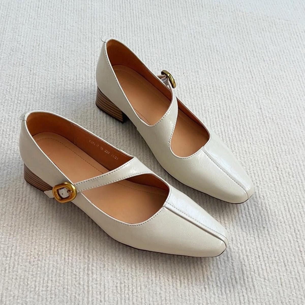

French new one-word buckle shallow mouth square head single shoes thick heel versatile Mary Jane shoes 40