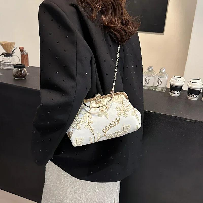 Vintage Designer Handmade Wedding Clutch for Women Chic Lock Shell Clip Lady Handbags and Purse Shoulder Chain Messenger Bags