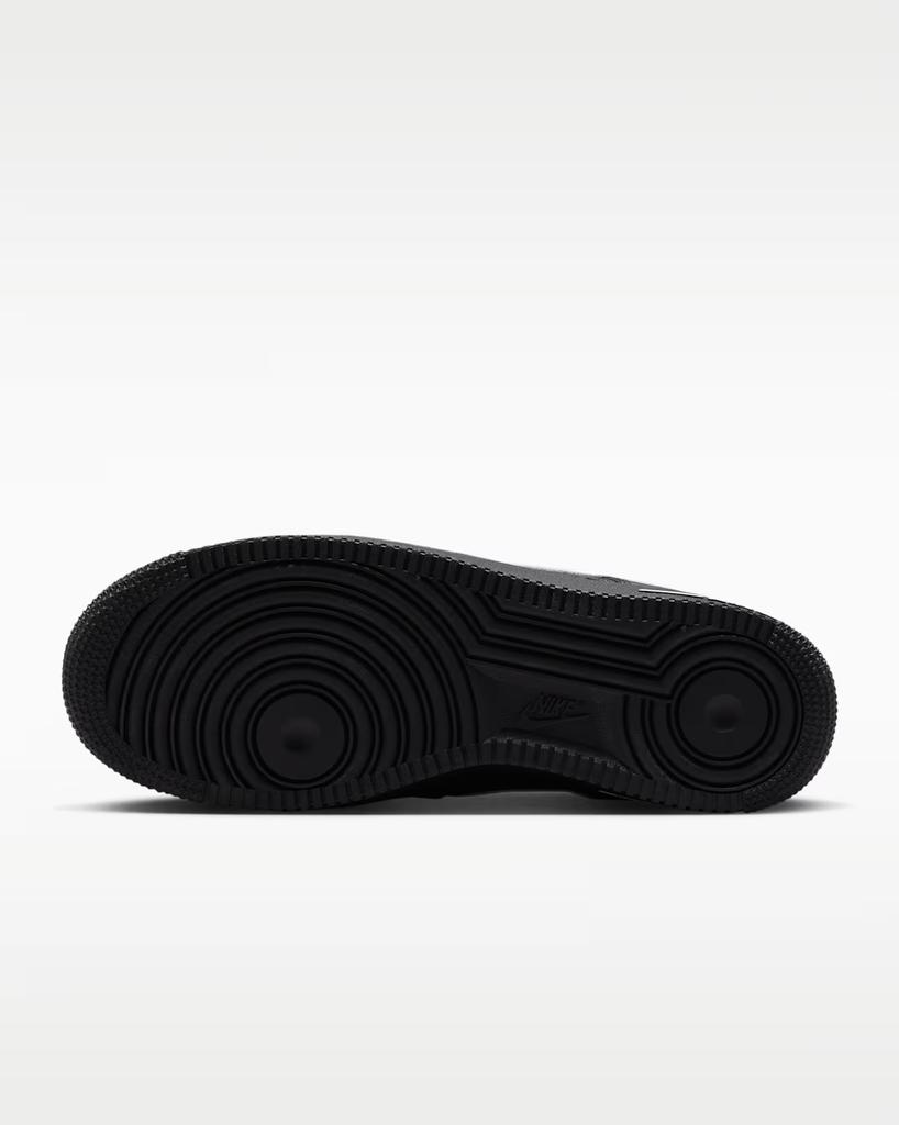 IV4721-001 Nike Air Force 1 Low '07 SE "Black/White" (Women's)