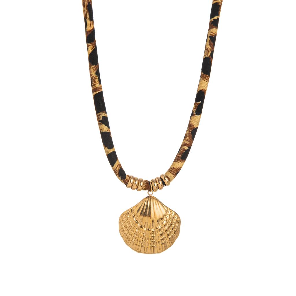 Fashion Stainless Steel Pendant with Leopard Print Velvet Rope, Women's Design Necklace, Versatile for Autumn and Winter