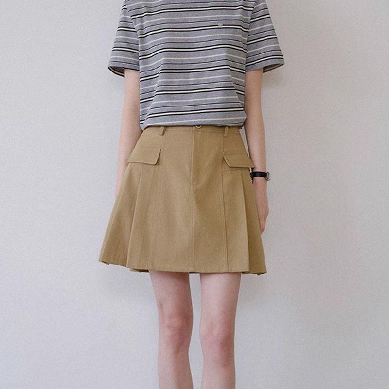 

2025 Spring/Summer High-Waist A-Line Pleated Skirt for Women - Short, Slim Fit, Retro Korean Style XL (120-135 lbs)