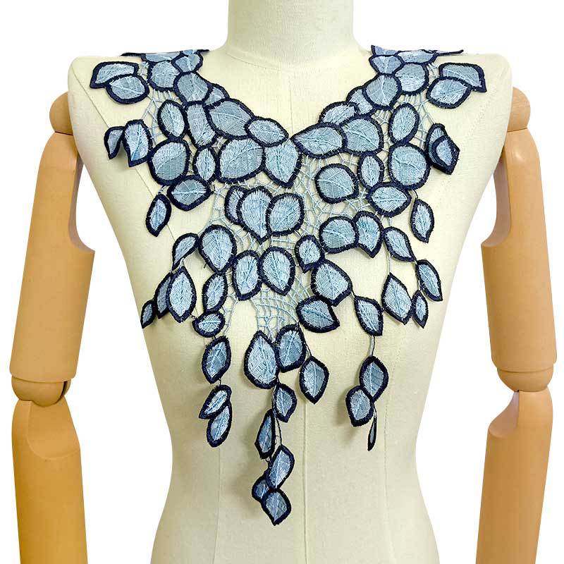Water-soluble lace collar, polyester silk embroidered corsage, heavy industry two-color breast collar DIY lace accessories