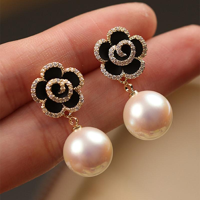 Sexy Woman Black Flower Earrings Party Club Accessories Ear Stud Earrings Fashion Jewelry Korean Pearl Earrings Moda Mujer