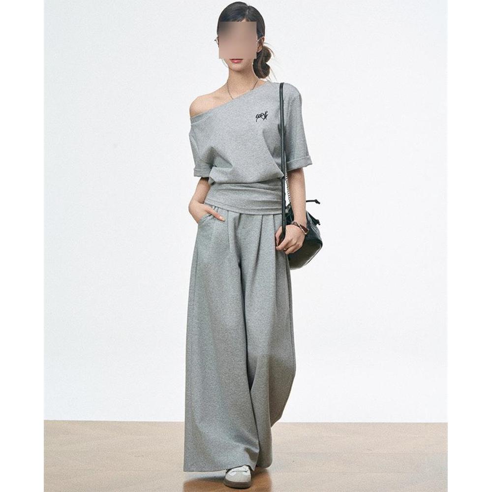 

Женский летний простой комплект из двух предметов: топ с открытыми плечами на одно плечо, с короткими рукавами, короткая юбка, повседневный спортивный костюм XL- (recommended 110-60kg)