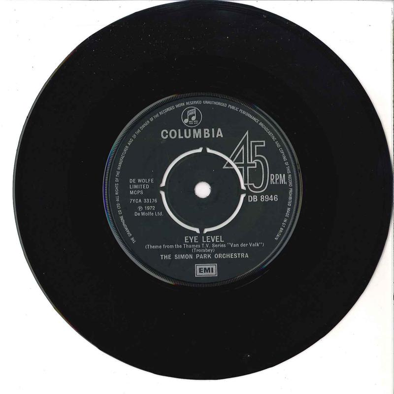 

7inch Record SIMON PARK ORCHESTRA - Eye Level / Distant Hills DB8946 COLUMBIA 1972 UK Soundtracks & Musicals Used