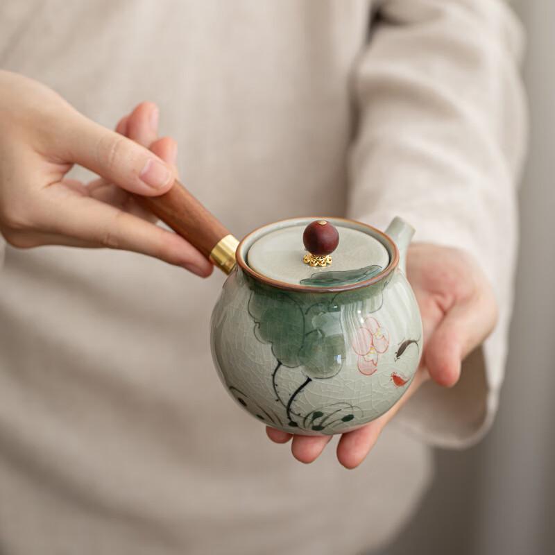 Zhinianhua Ge Ware Hand-Painted Ceramic Side-Handle Teapot