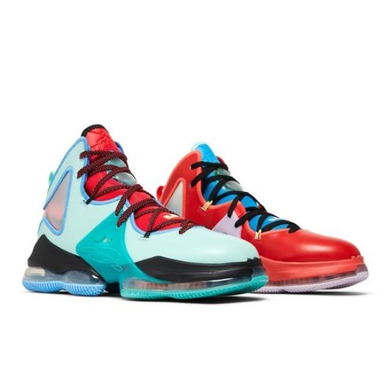 

Nike LeBron 19 LeBronival DQ7548-600 EU 42.5 кокосовий/багряний