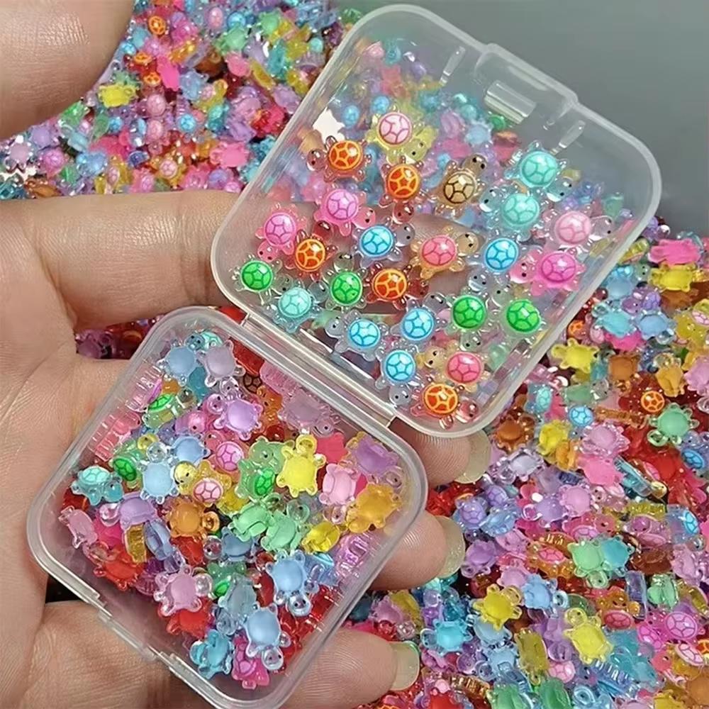 100Pcs Mini Resin Turtles Night Glow Turtle Figurines Multi-Function Glow in The Night Turtle Miniatures for Micro Landscaping