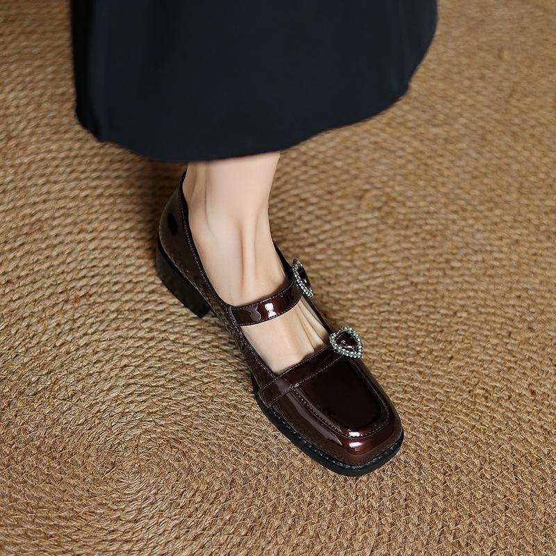 

Square head one-word buckle with Mary Jane shoes women s new medium thick heel patent leather shoes 35 бордовий