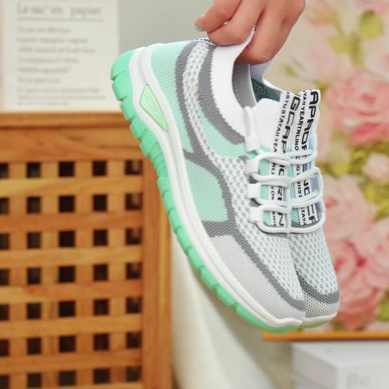 Women's Lightweight Breathable White Sneakers Comfortable Low-Top Lace-Up Walking Shoes with Non-Slip PVC Sole Footwear