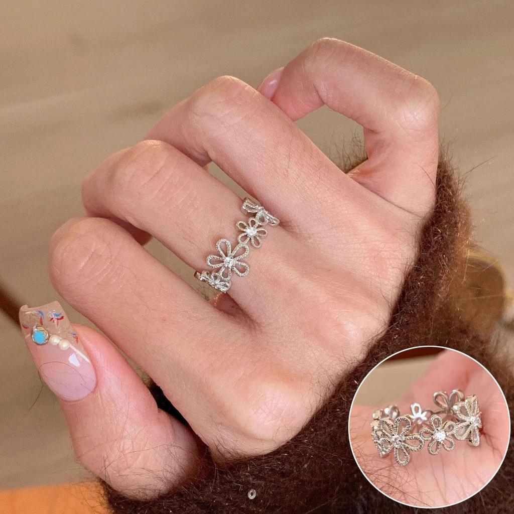 S925 Silver-Plated Imitation Pearl Flower Ring – Elegant Retro Palace Style