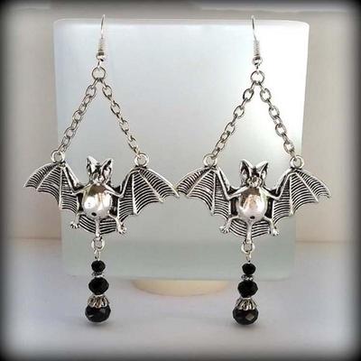 Vintažiniai aksesuarai Gothic Black Crystal Dangle Auskarai moterims Bat Drop Auskarai Vakarėlio papuošalai