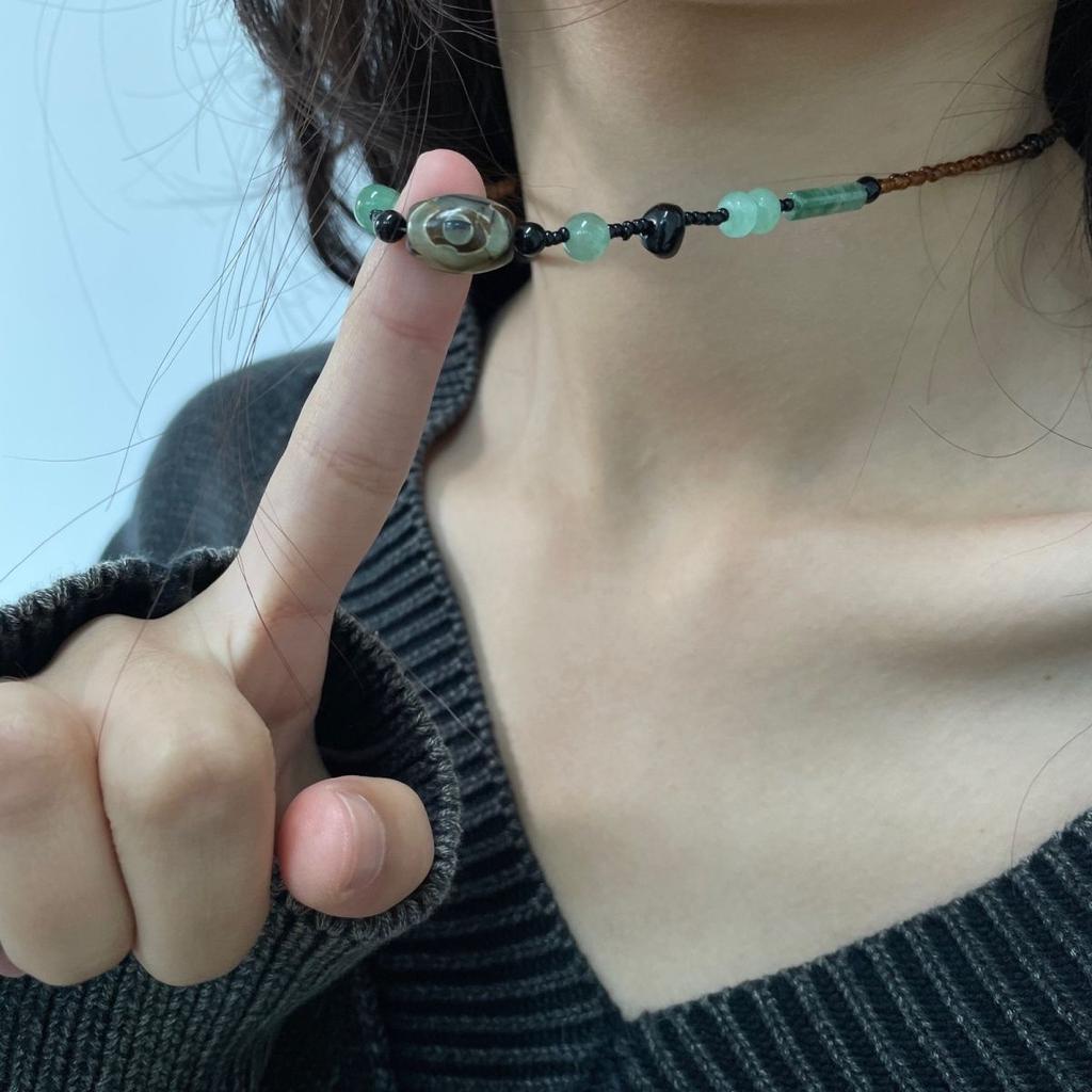 New Chinese-style, handcrafted, retro charm necklace with a unique design, featuring ethnic-inspired agate pendants, perfect as a sweater chain