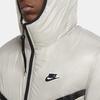 Nike Športové oblečenie Bunda s kapucňou Windrunner s bavlnenou výplňou zo syntetických vlákien Pánske vrchné oblečenie Kamenná biela CZ1509-230