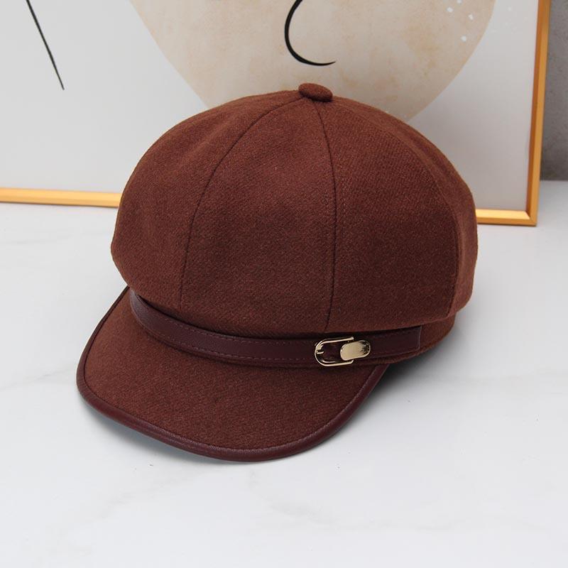 Retro literary and artistic style, black duck tongue beret, women's casual and versatile temperament shows the face, small octagonal cloud hat