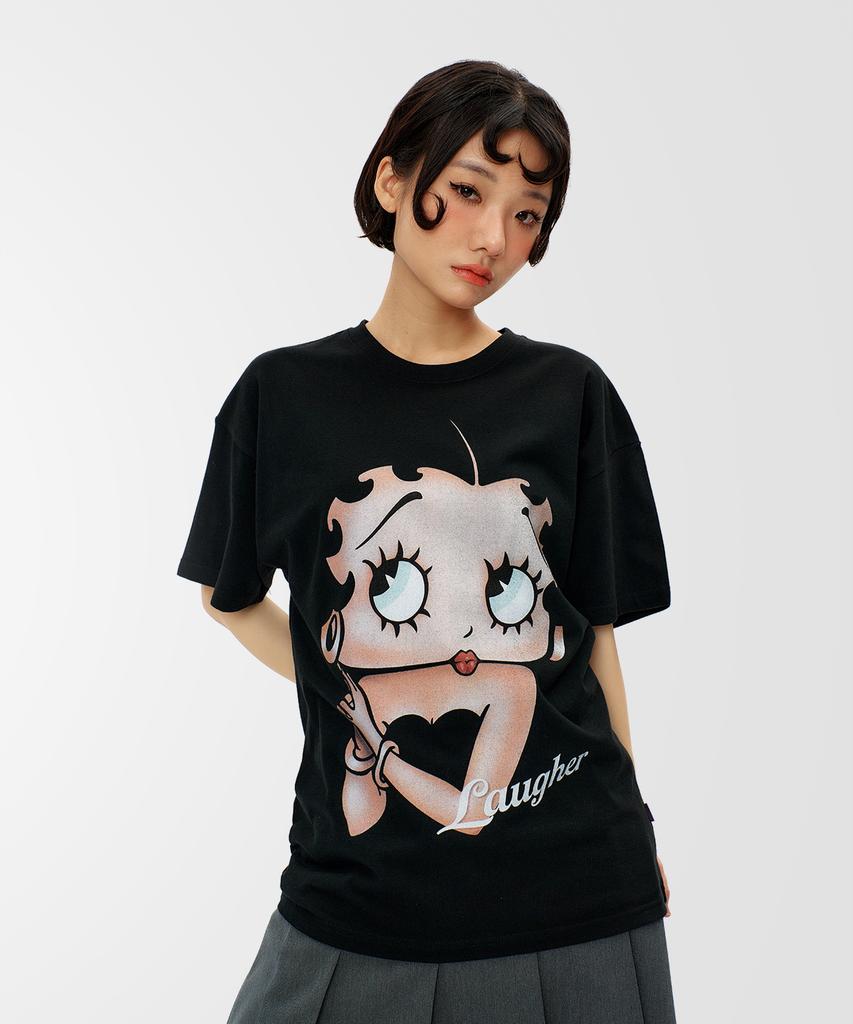 LAUGHER [Betty Boop] Queen T-Shirt - Black