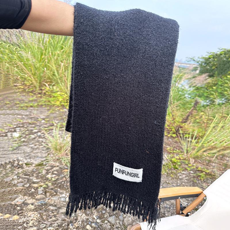 Autumn and Winter New Fashion Atmosphere Scarf Women's Warm Versatile Simple High-end Fringed Wool Scarf