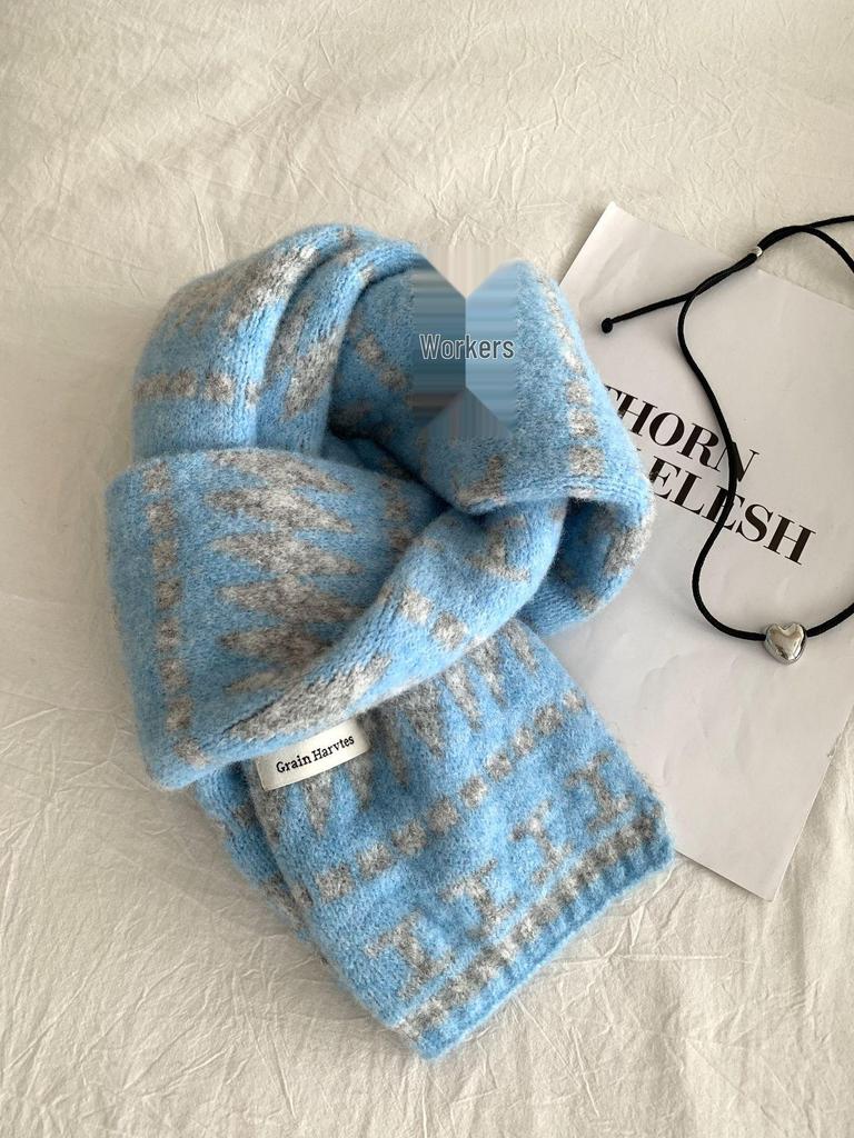 Fair Isle Wool-Blend Knitted Christmas Scarf for Men & Women - Warm, Cold-Proof, High-End Snood for Autumn/Winter