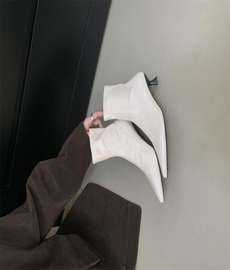 2025 Autumn New Fashion Soft Leather Back Zipper Low Tube Pointed Head Thin Heel Thin Internet Celebrity Martin Short Boots Women