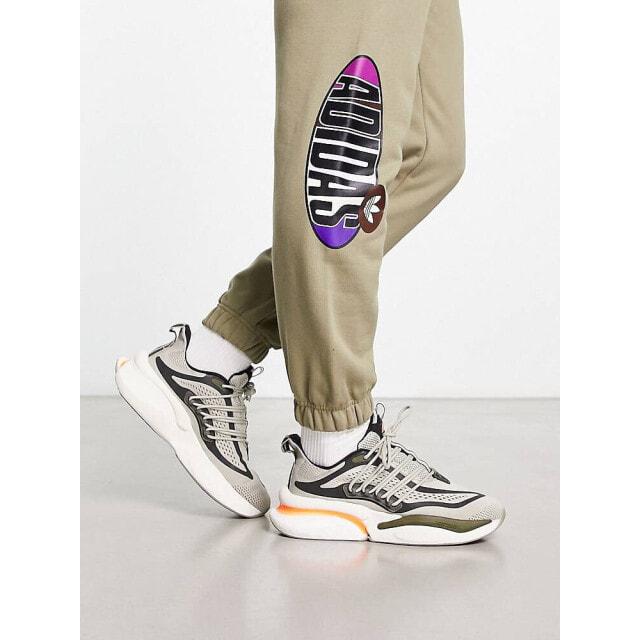 

Серые кроссовки adidas Sportwear Alphaboost V1