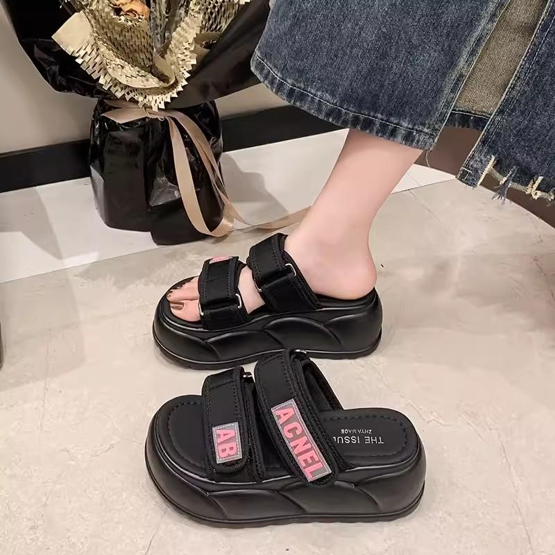 fashion Women's Thick Soled Slippers for Summer Wear Fashionable Sandals 8cm Beach Soft Outdoor Thick Soled Slippers