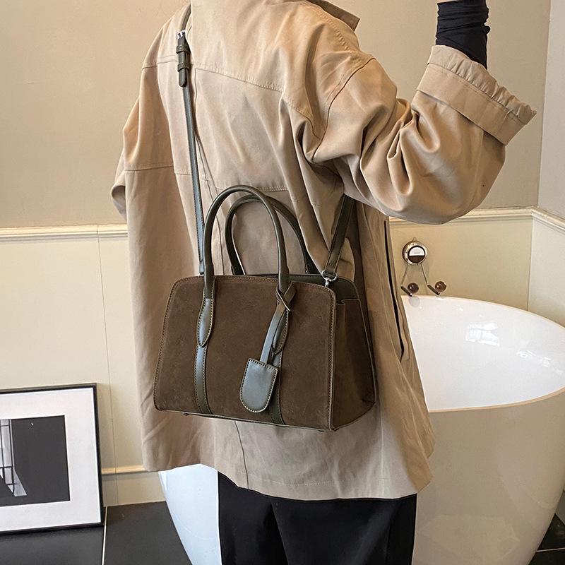 Vintage Suede Women's Handbag High Quality Zipper Crossbody Bag With Removable Strap Fashion Commuter Briefcase Bag With Pendant