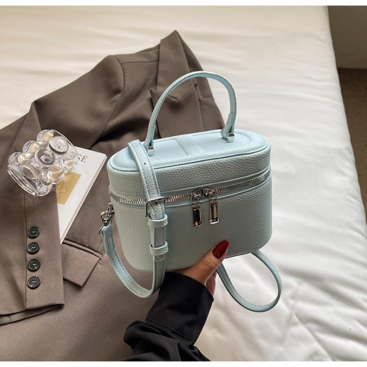 Retro Women's Bags, Popular Bucket Bags, Daily Lychee Pattern Messenger Bags, Foreign Style Small Square Bags, Fashionable Boxes, Cosmetic Bags.
