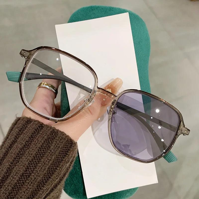 New Retro Photochromic Myopia Glasses Oversized Square Frames Women Fashion Anti Blue Light HD Vision