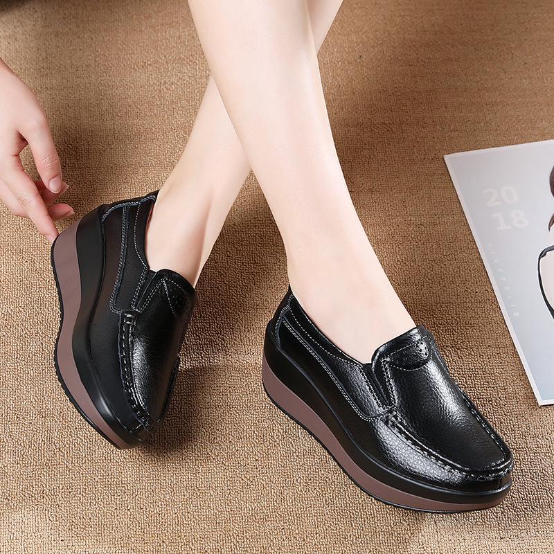 Korean Style Wedge Heel Platform Slip-on Shoes for Women