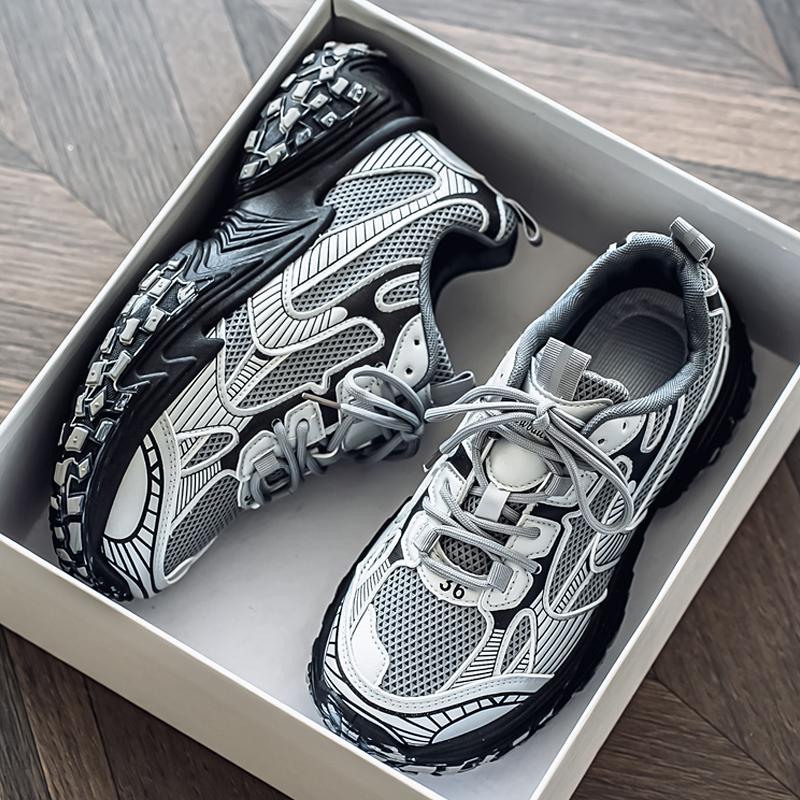 New Fashion Men 's Four Seasons Comfortable Thick Sole Shoes Students BoysTrending Soft Sole Breathable Casual Running Sneakers