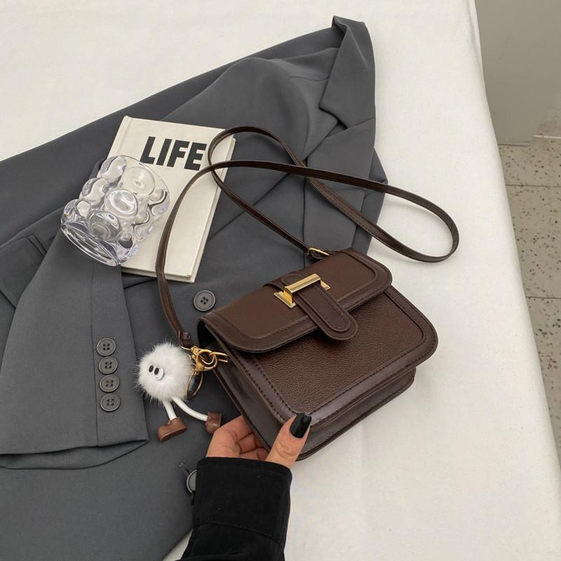 2023 Winter New Bag Female Trendy Fashion Shoulder Bag Casual Niche Small Square Bag Korean Personality Diagonal Cross Bag