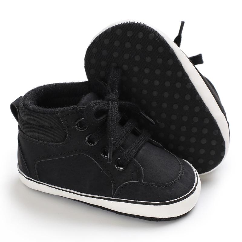 Spring and Autumn New Brown Baby Baptism Walking Shoes for Boys from 0 to 18 Months Soft Sole Lightweight Sports Shoes