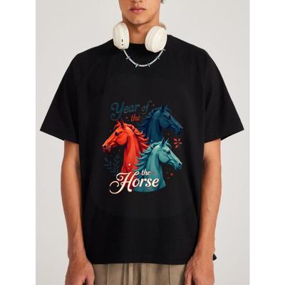 Weißes T-Shirt mit Pferd-des-Jahres-Druck mit drei Pferden und floralem Design für Freizeitkleidung