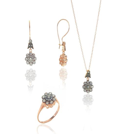 

Gümüş Rose Zirkon Taşlı Elmas Montürlü çiçek modeli set 10
