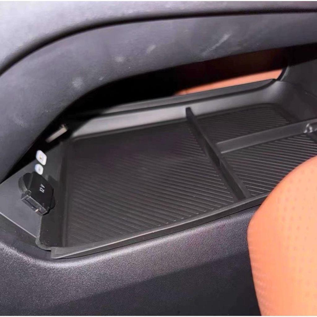 Fits Leapmotor C10/C16: 24-26 Car Storage Box with Foldable Handle for Center Console Screen