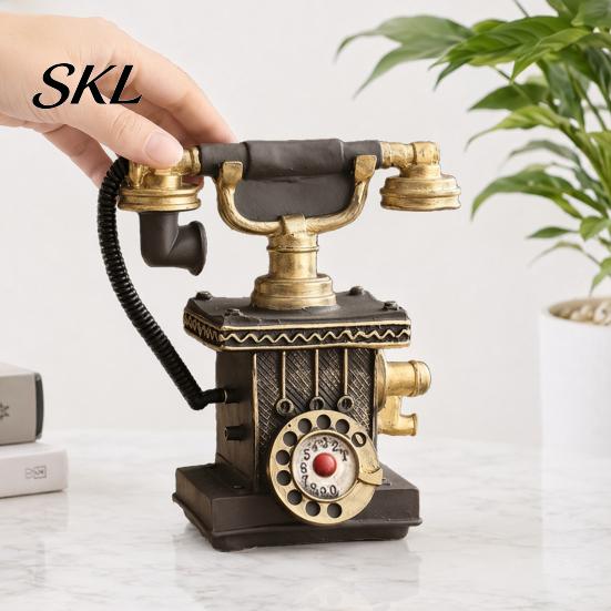 Victorian Style Phone Telephone Resin Figurine, Retro Model Statue with Matte Finish, Durable Old-Fashioned Desk Decor for Home Office Bookshelf