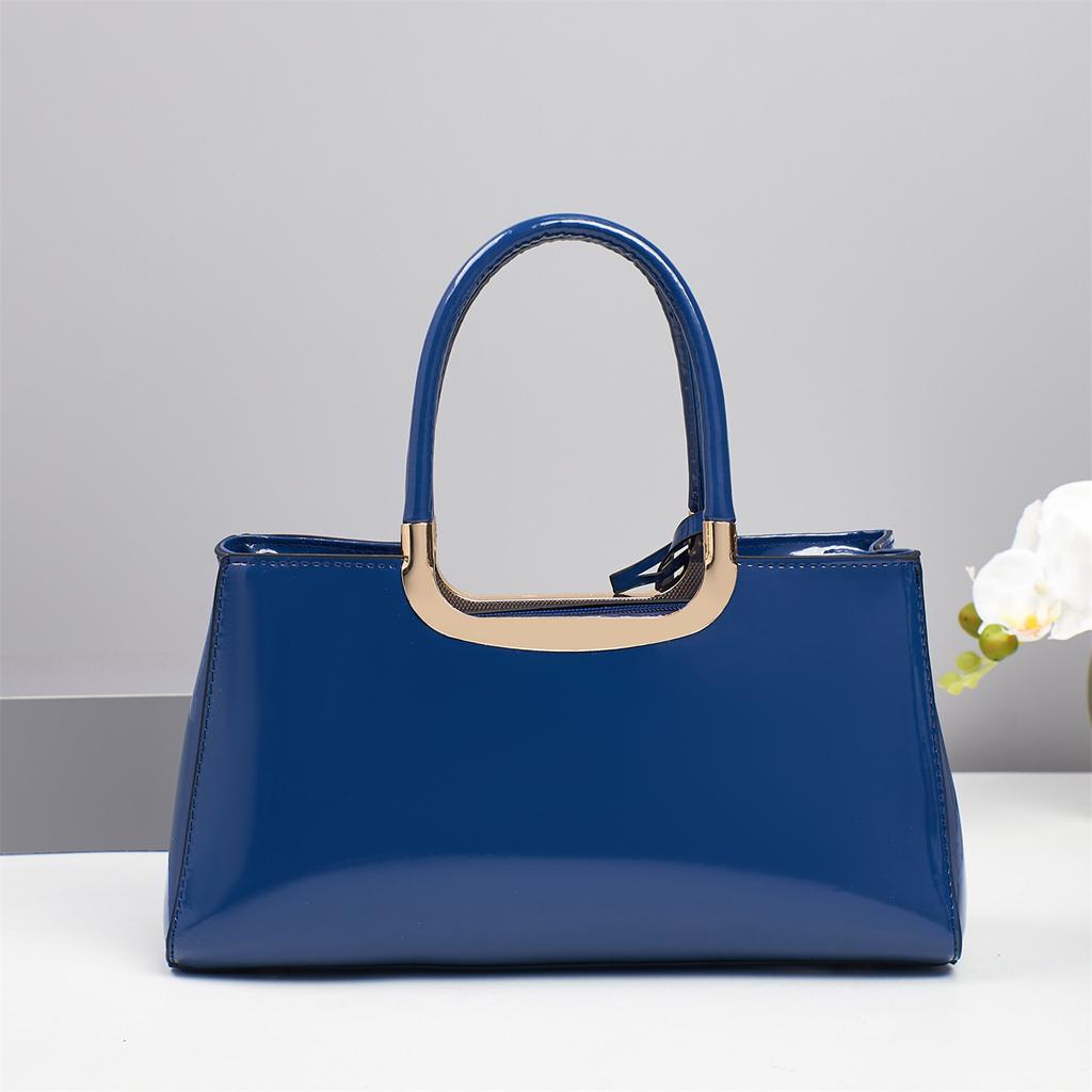 Geantă de damă roșie lucioasă din piele lăcuită la modă 2025 pentru doamne