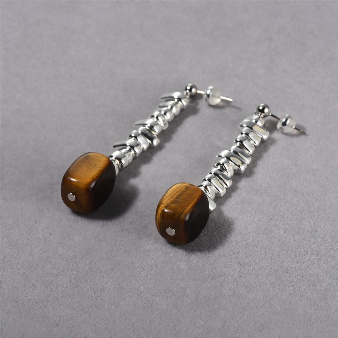 

Colored Broken Silver Fringed Tiger S Eye Stone Pendant Earrings S925 Silver Needle Stud Earrings Light Luxury Temperament Versatile Earrings