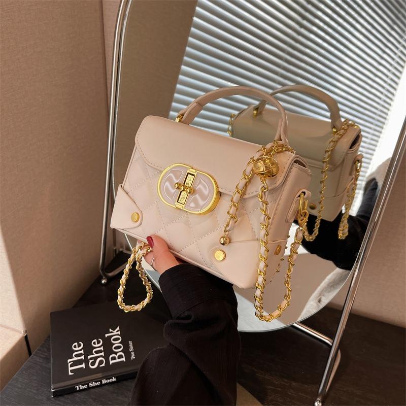 New Bag Women's Bag Fashionable High-end Design Trend Versatile Small Square Bag Single Shoulder Oblique Span Bag