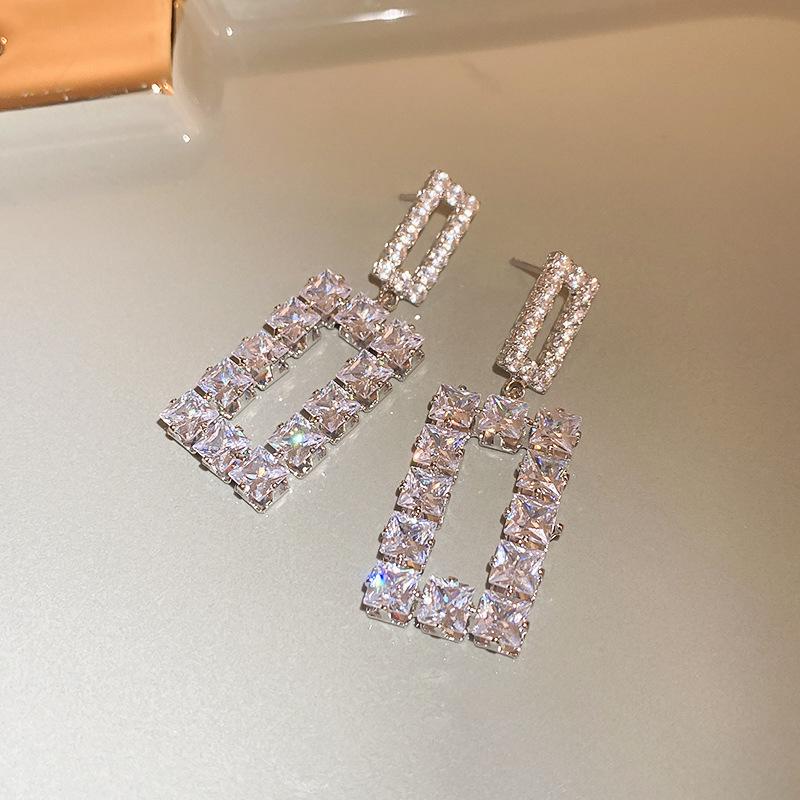 Real Gold Plated Zircon Star Ear Cuffs: Elegant Light Luxury Earrings for Women