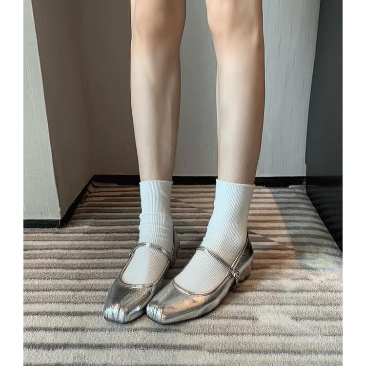 French silver pig nose inner height increase flat-soled single shoes women's shallow mouth square head one-word buckle strap middle heel Mary Jane