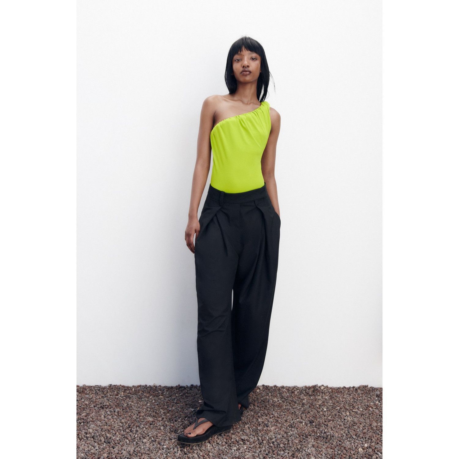 

ASYMMETRIC DRAPED BODYSUIT