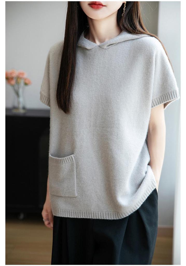 Early Autumn Women's Hooded Vest: 100% Pure Wool, Seven-Stitch, Short Sleeve, Pocket Design, Layering Sweater