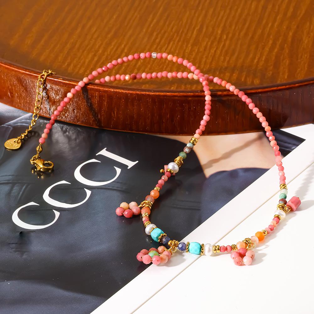 European and American colored natural stone beaded necklace gold-plated stainless steel flower pendant commuter versatile vacation style neck jewelry