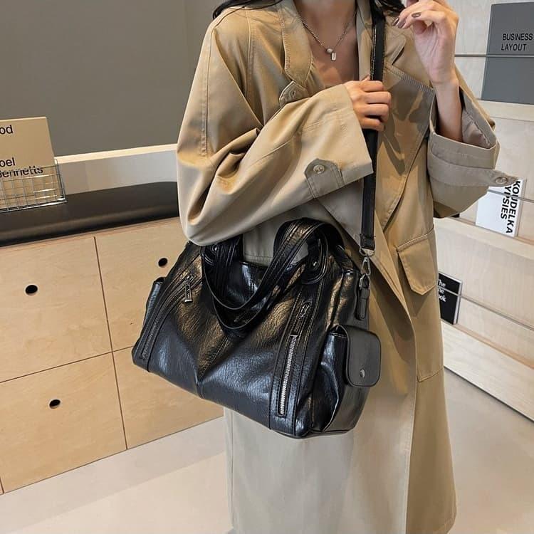 New women's retro portable shoulder diagonal span tote bag