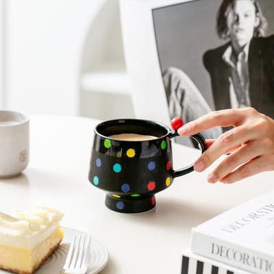 Tazza Colorata a Pois Tazza Impilabile in Ceramica Creativa Design di Nicchia Semplice Tazza con Piattino da Caffè Coppia